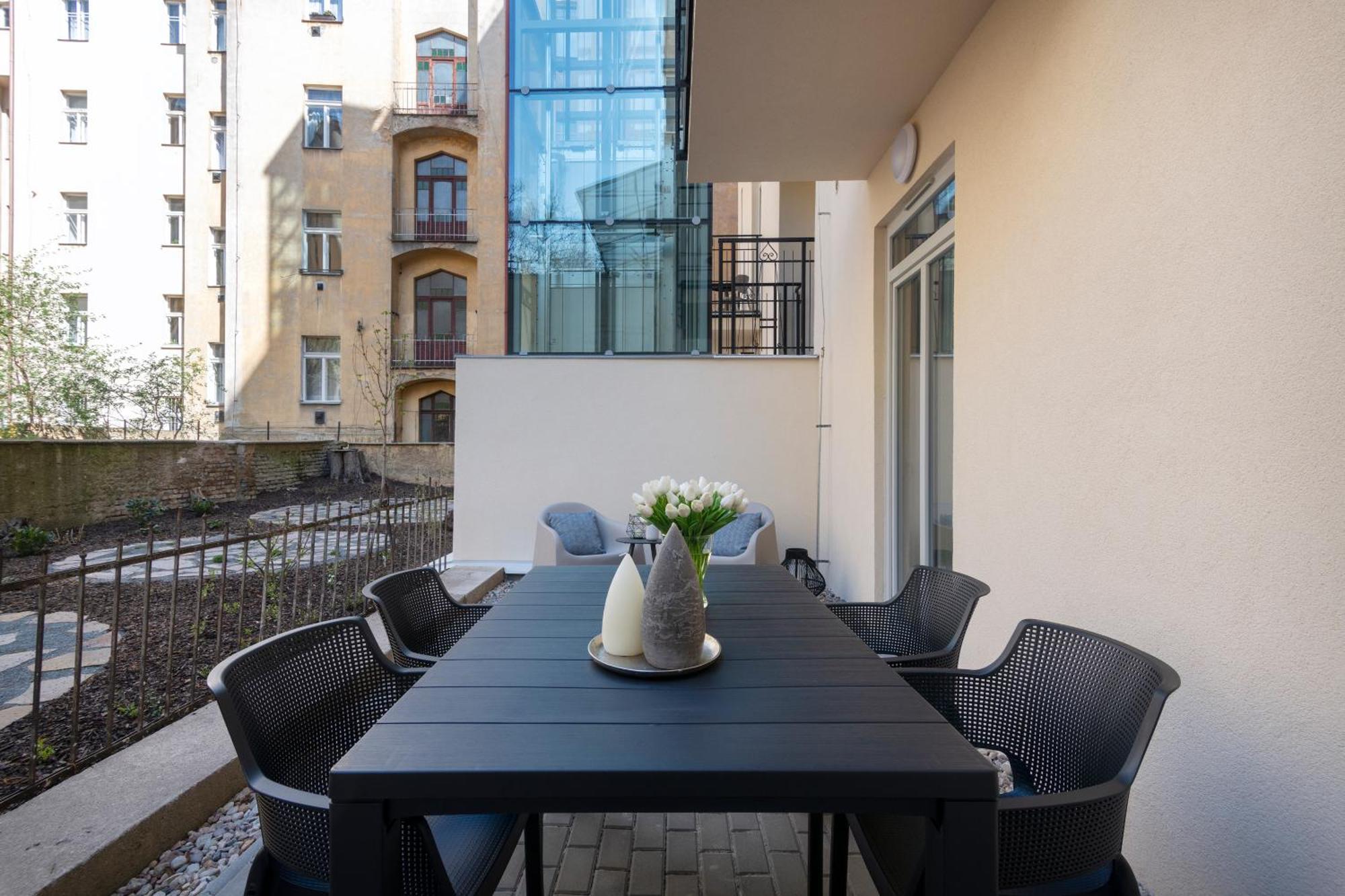 Hidden Art Boutique Residence Prague Exterior photo